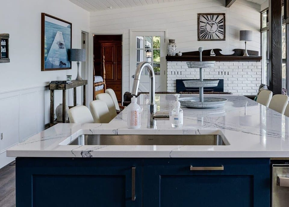 a place to gather round