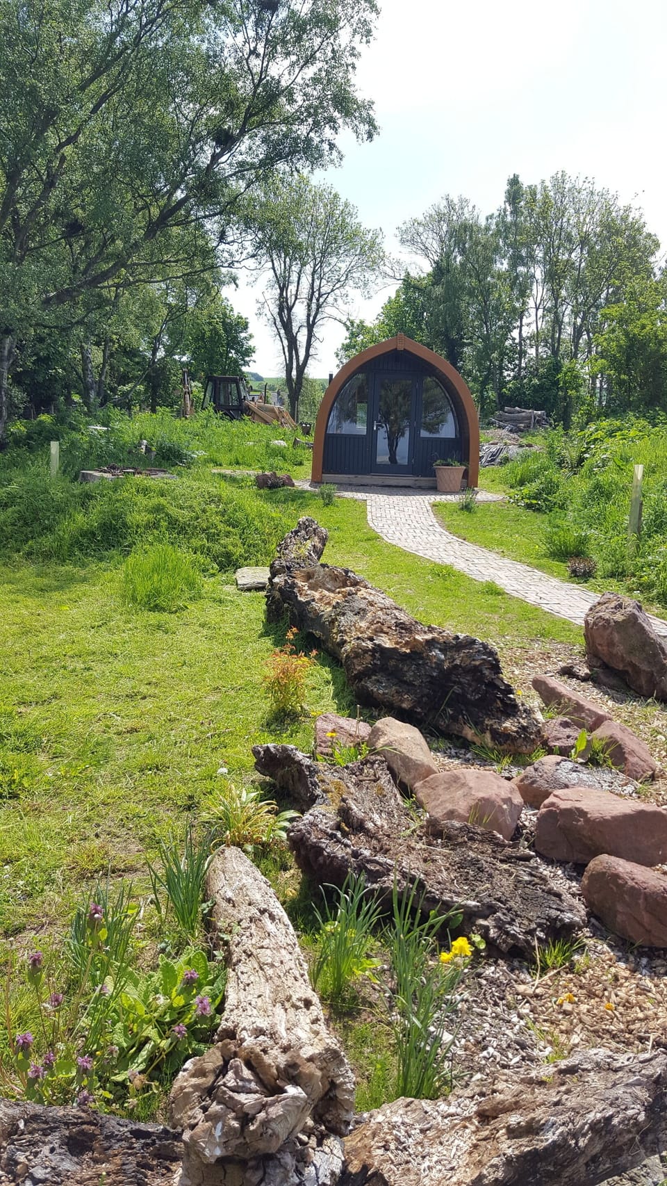Belhaven Bay Pod - view of path