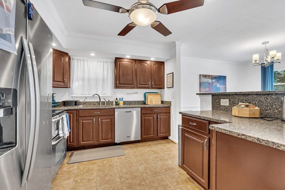 Fully-Equipped Kitchen