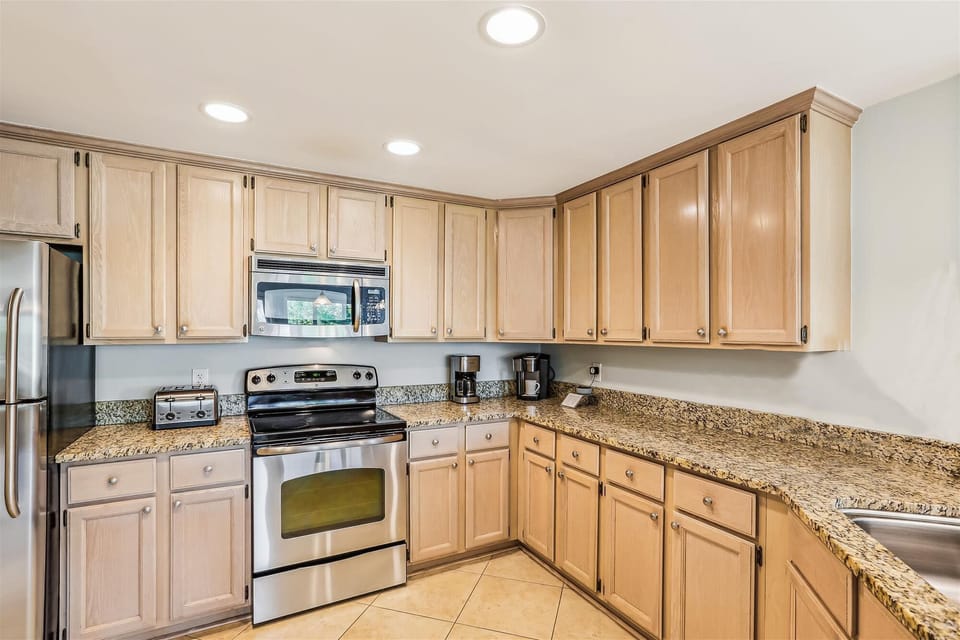 Kitchen at 2512 Windsor II
