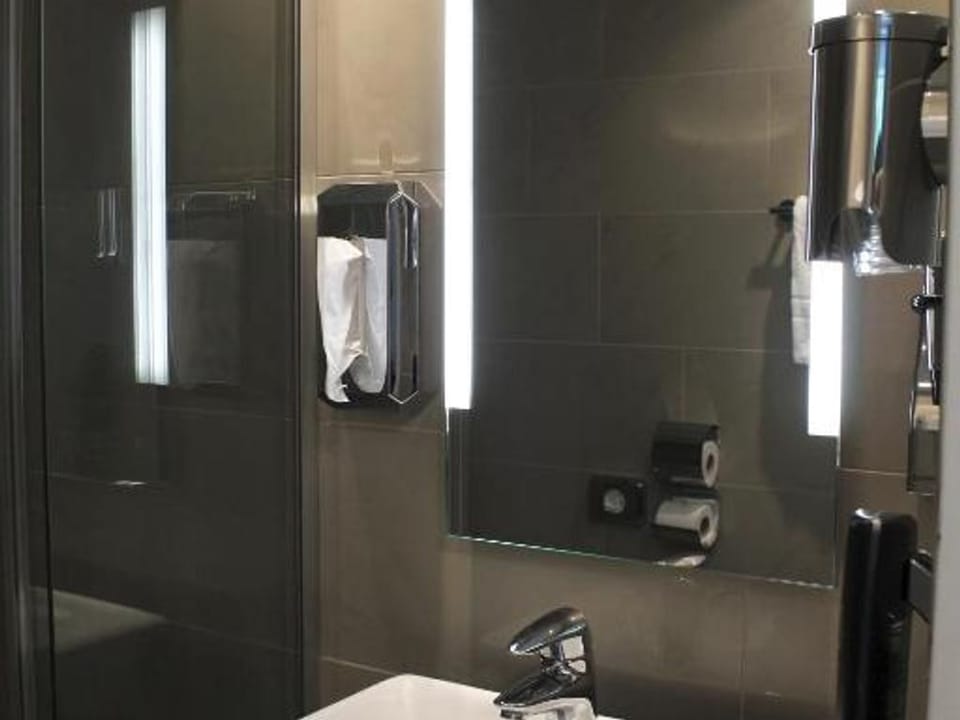 Doppelzimmer, Dusche, WC, Economy - Besttime Hotel Bendorf House in Rhineland-Palatinate
