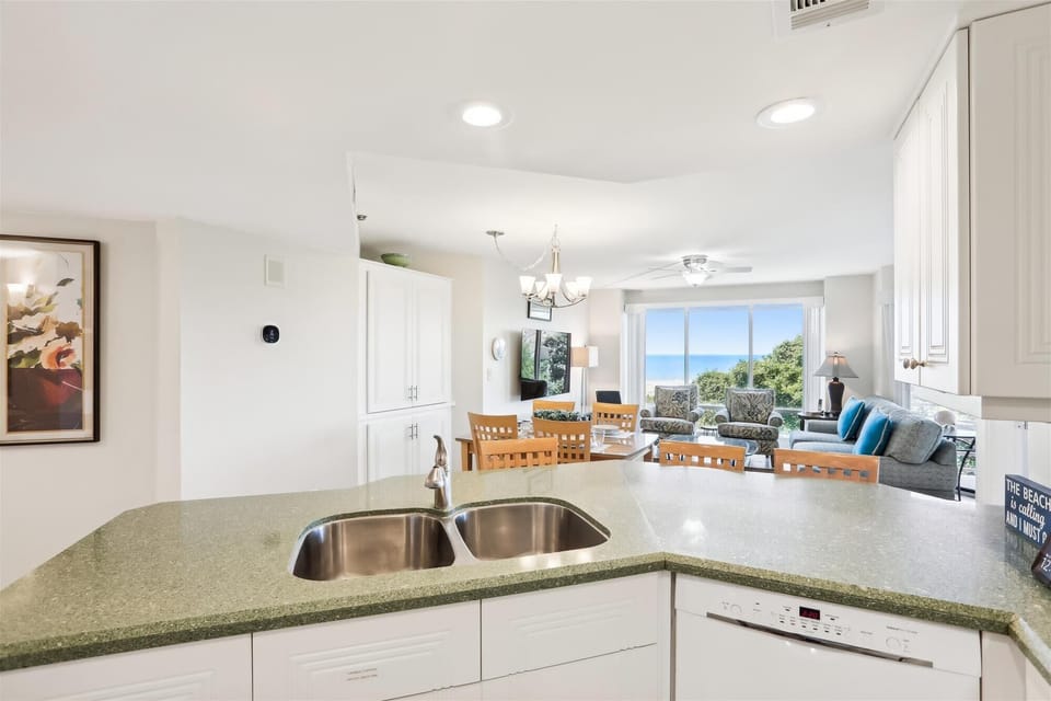 Kitchen at 3530 Villamare
