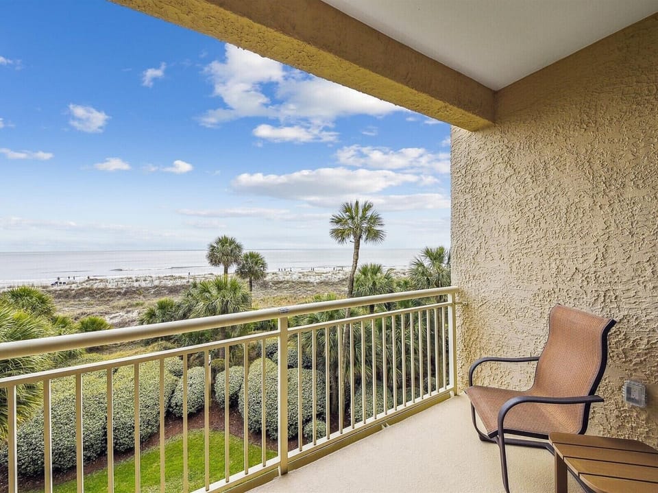 Private Ocean Front Balcony at 472 Captains Walk