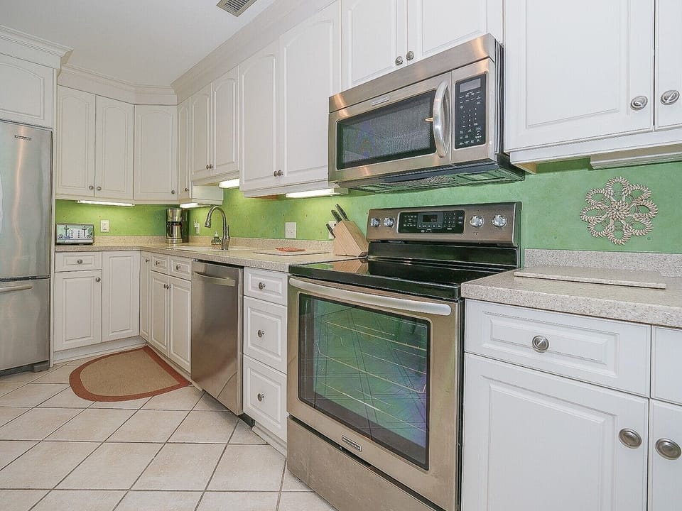 Kitchen at 7 Turtle Lane Club