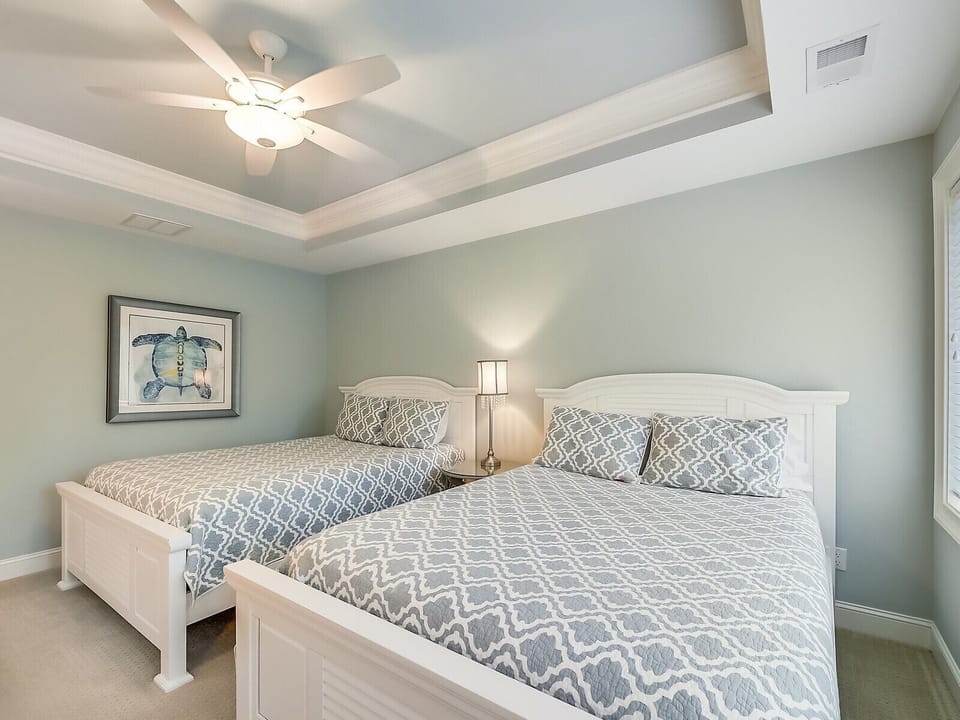 Guest Bedroom with Access to Jack `n Jill Bath at 159 Mooring Buoy