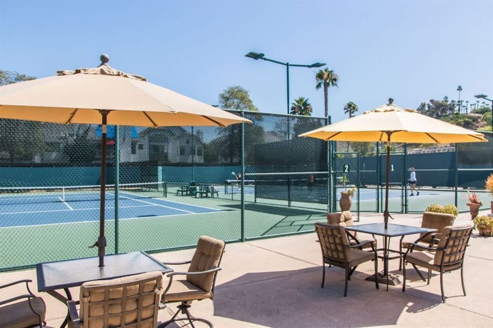 Tennis