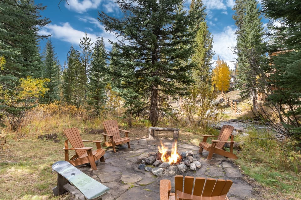 Firepit by Blue River