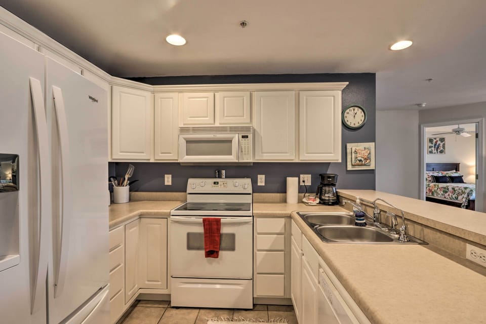 Kitchen | Fully Equipped