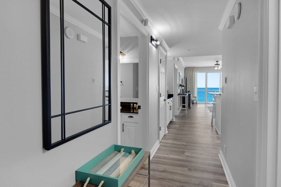 From the instant you step through the door, enjoy the beauty of this space and the magnificent Gulf views.