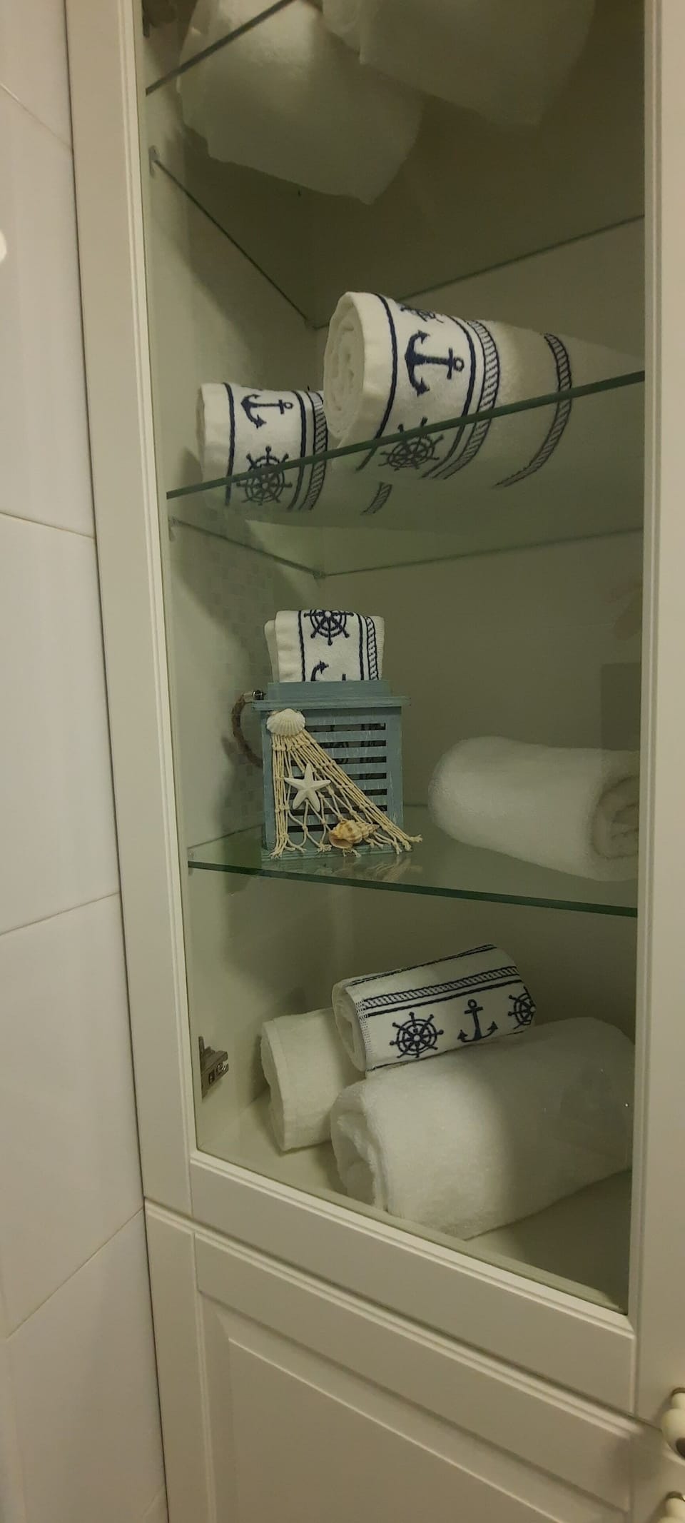 Bathroom detail