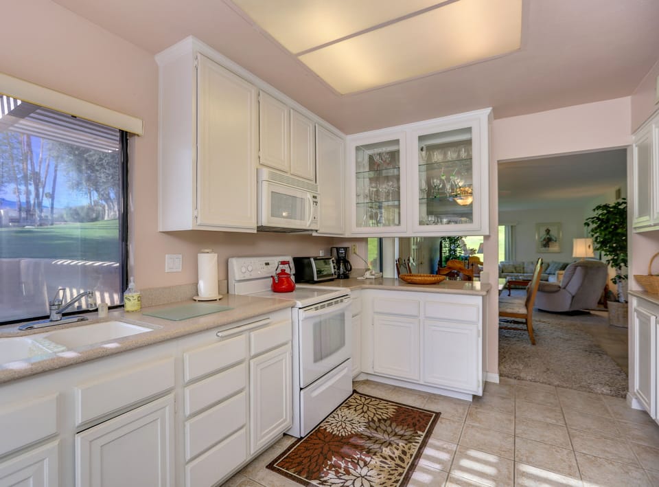 Alternate Kitchen View