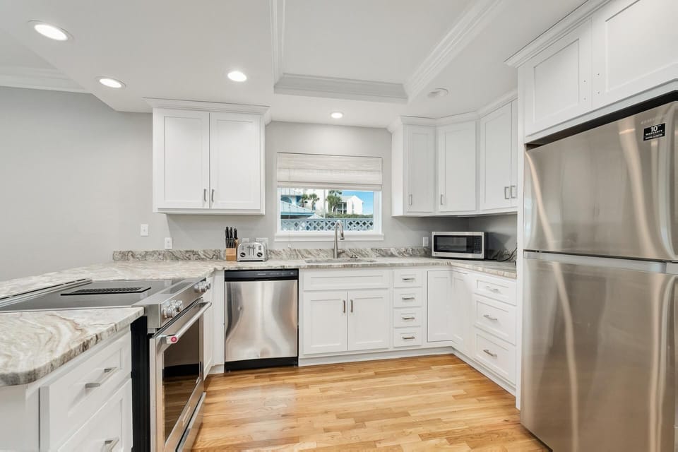 First Floor: Kitchen