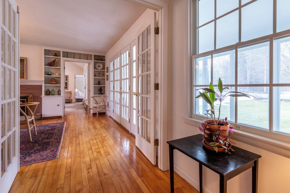 Hallway looking toward foyer