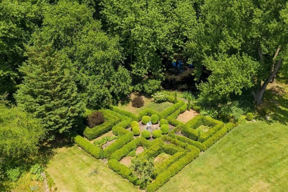 Get lost in the Boxwood Garden