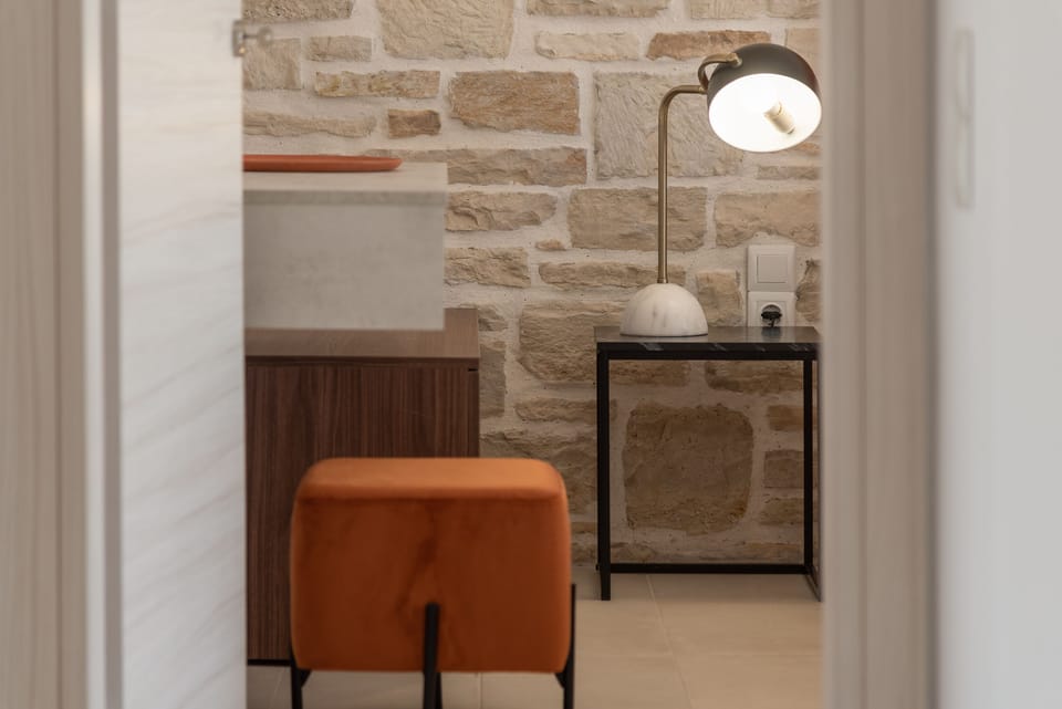 Welcoming bedroom features.