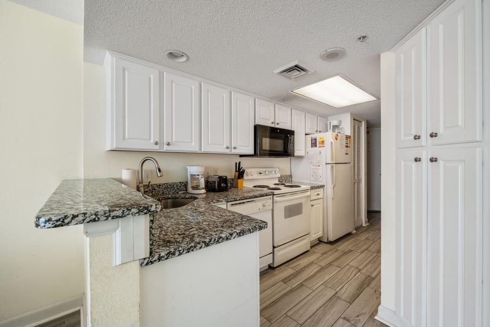 Fully equipped kitchen to help make meal prep a snap.