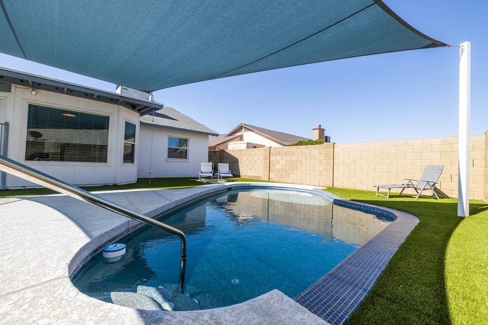 Heated pool at no cost