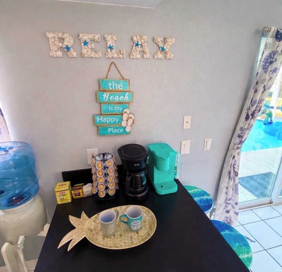 Coffee and tea station. Keurig Organic coffee 