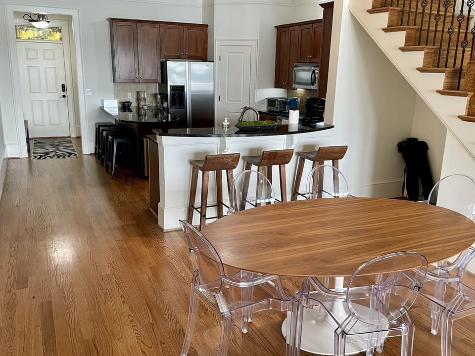 Open concept dining room and kitchen