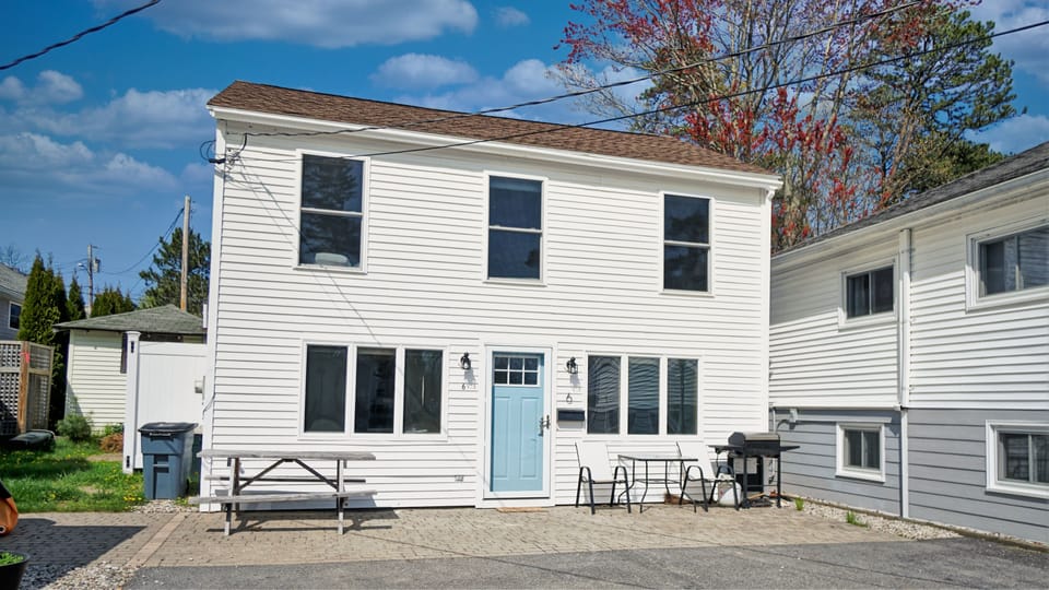 Street view of home| Picnic Table | Grill | Parking for Two
