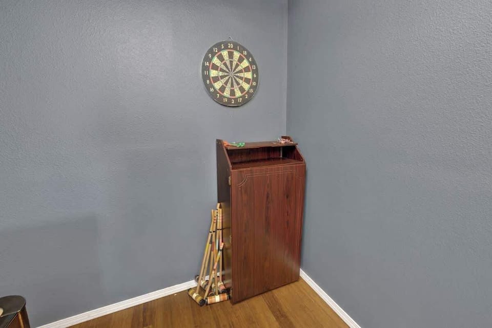 Common Area - "ZZ Top" Game Room