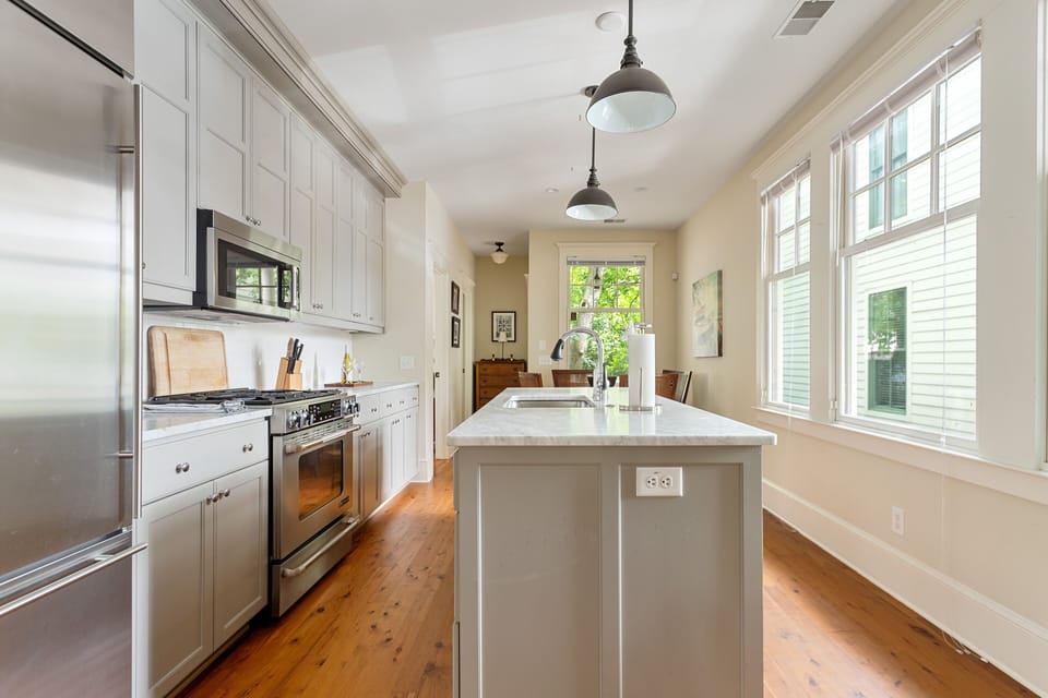 Downtown Luxury | The Rainbow Cottage