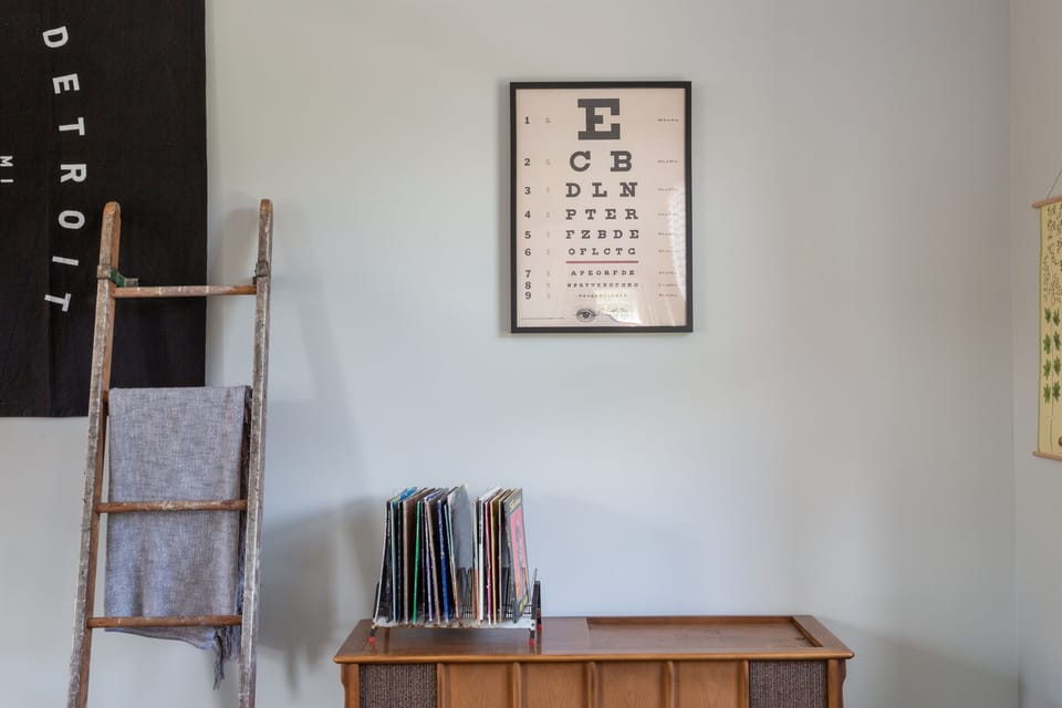 Chic, cozy, and thoughtfully curated—because ambiance matters!