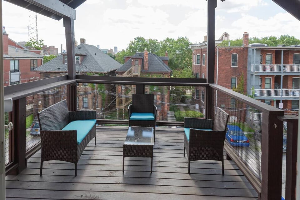 ". I enjoyed my stay. It was in a great location. The view from the outside seating area is absolutely wonderful." - Sheena, 5 Star Review