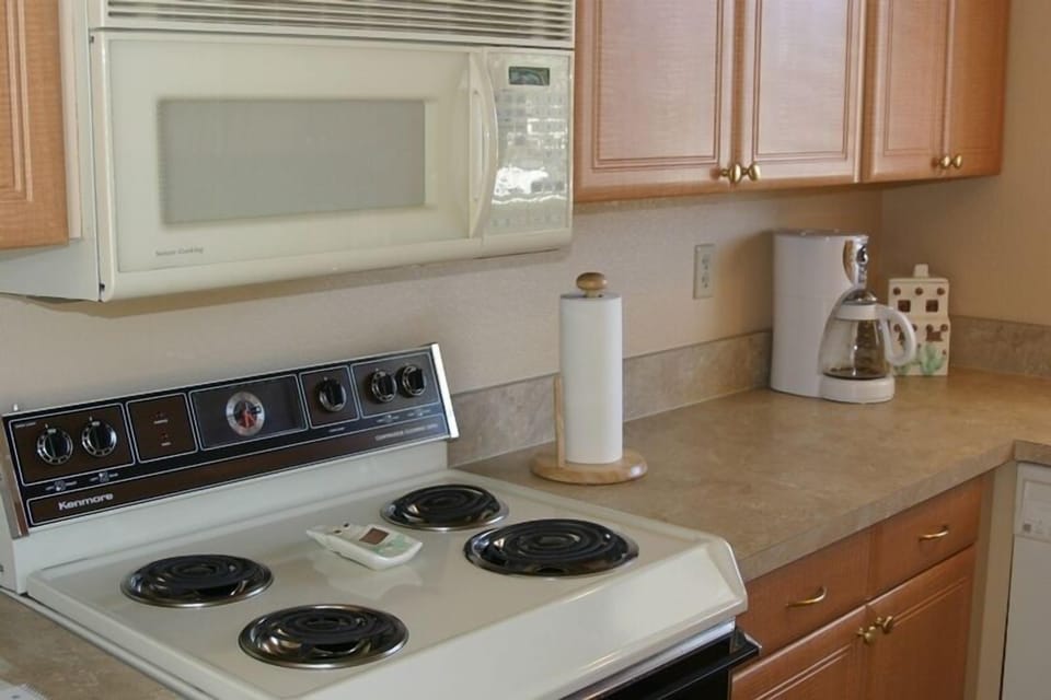 Bright Kitchen