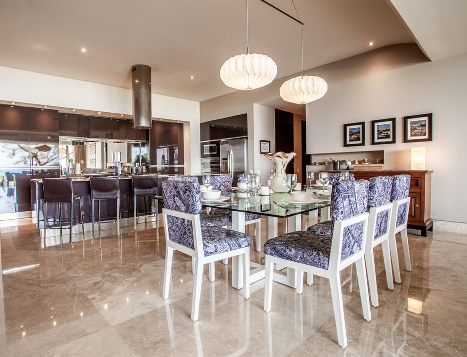 Condo - Image 11