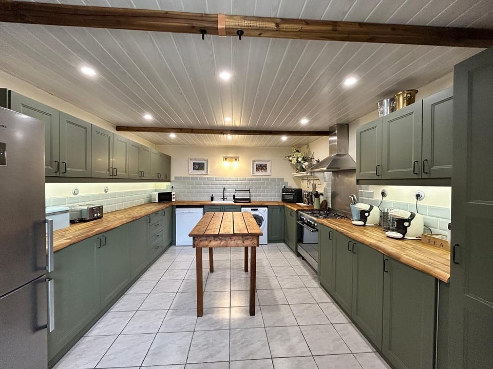 Spacious fully equipped kitchen with everything you need and more!