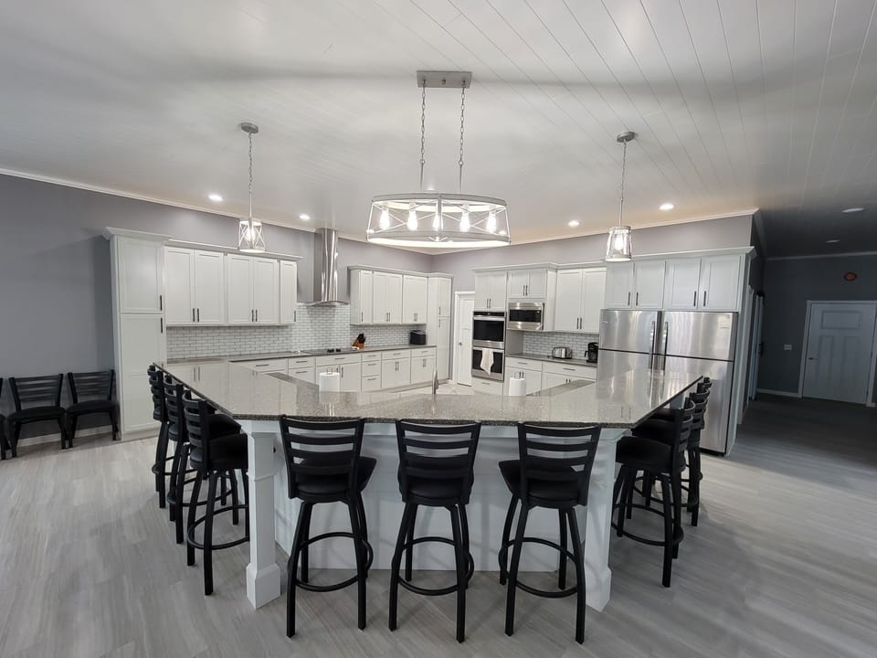 20' Island Seating for 9