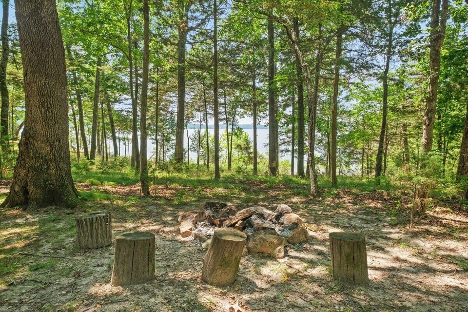 Did somebody say 'smores? Gather around the fire with your crew and tell campfire stories or enjoy view of the lake.