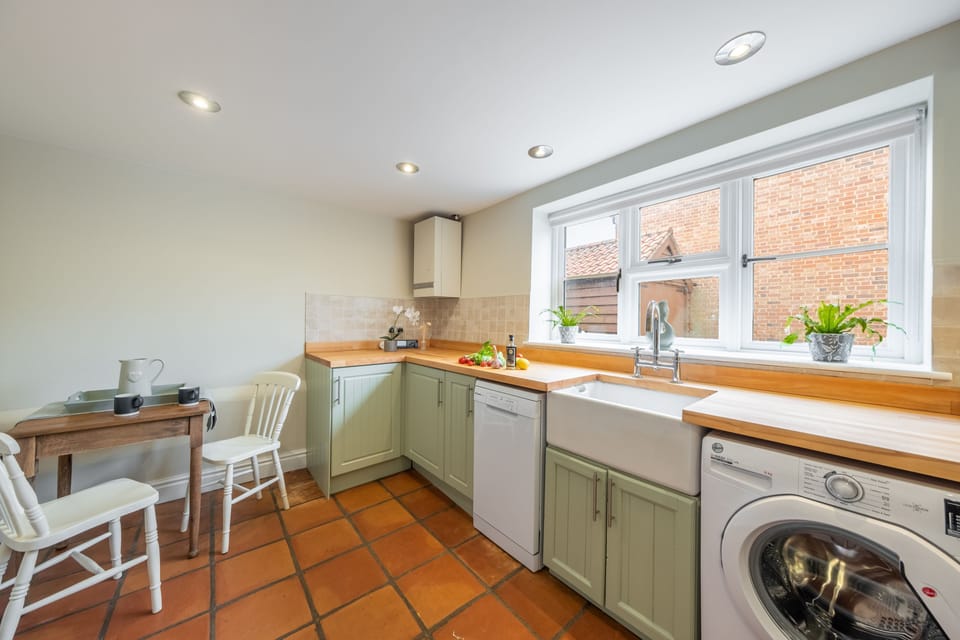 Ground floor: Kitchen with a spot for a quick snack or coffee