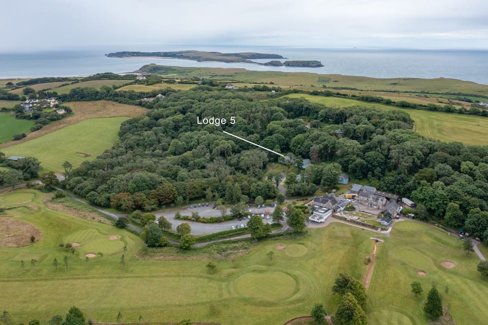 Luxury Lodge, Golf Course Views, Restaurant and Spa Facilites