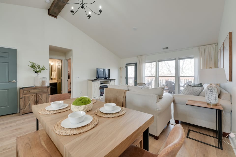 Dining Area | Bench Seating | Breakfast Bar | Seats 6-9 Guests