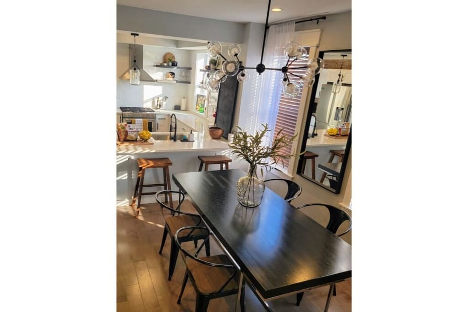 Dining room Seats 8