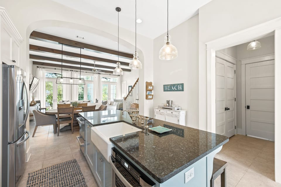 First Floor: Kitchen