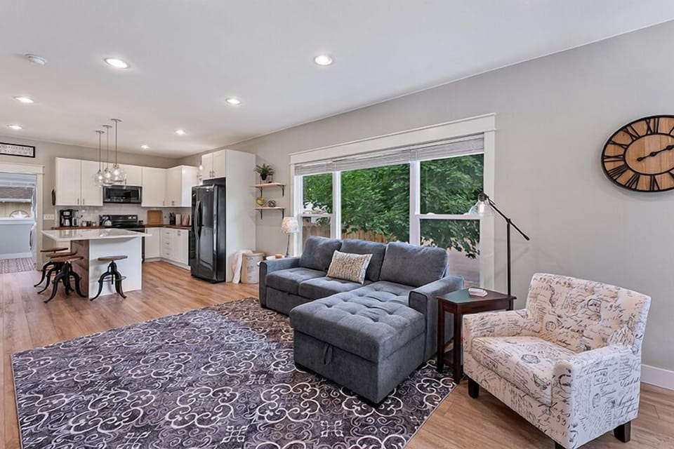 Living Area with Smart TV and Pull-out Couch