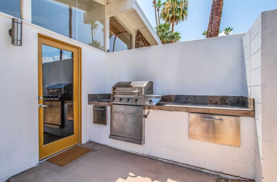 Grill off the kitchen
