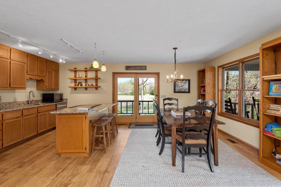 Open kitchen and dining area