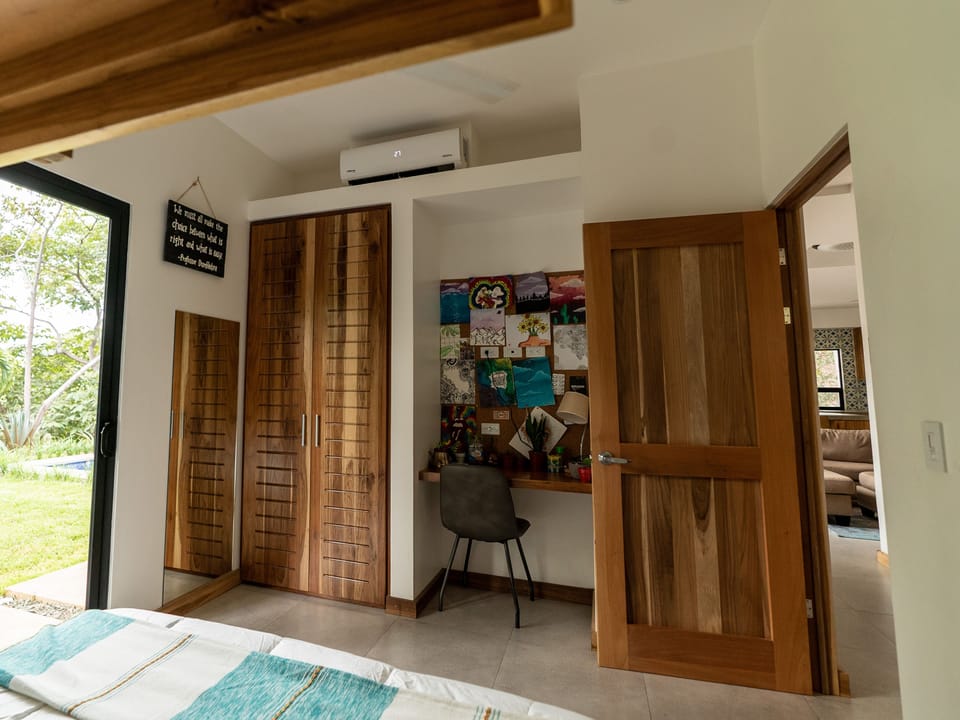 Desk space in kids bedroom
