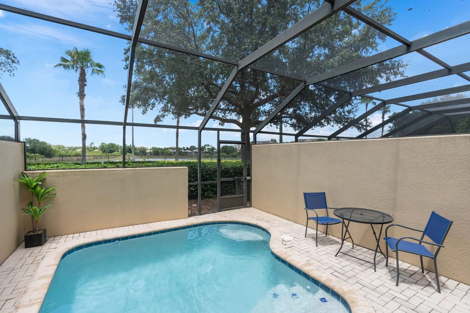 Private splash pool with lake view