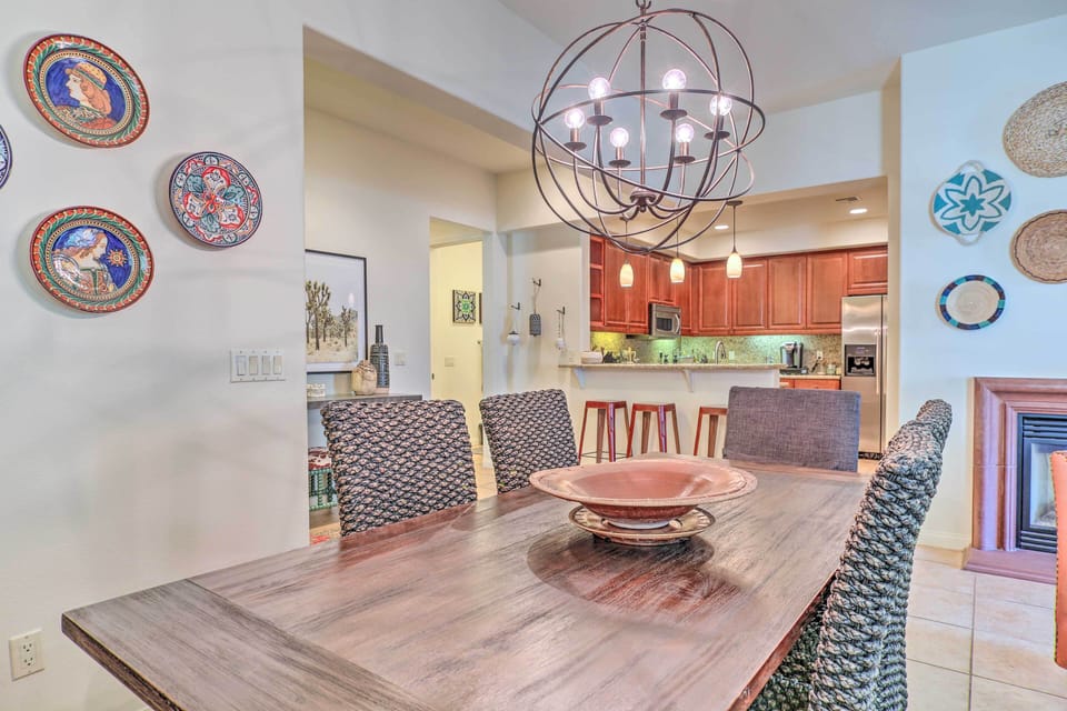 Dining Room | Seating For 6 | Dishware & Flatware