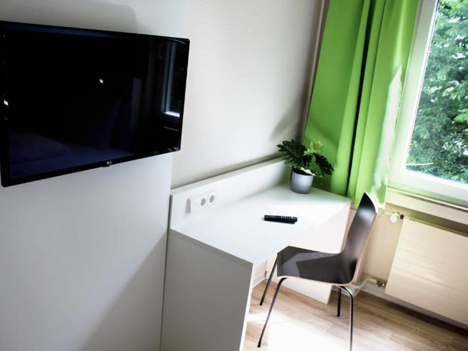 Doppelzimmer, Dusche, WC, Balkon - Bestprice Hotel Bendorf House in Rhineland-Palatinate