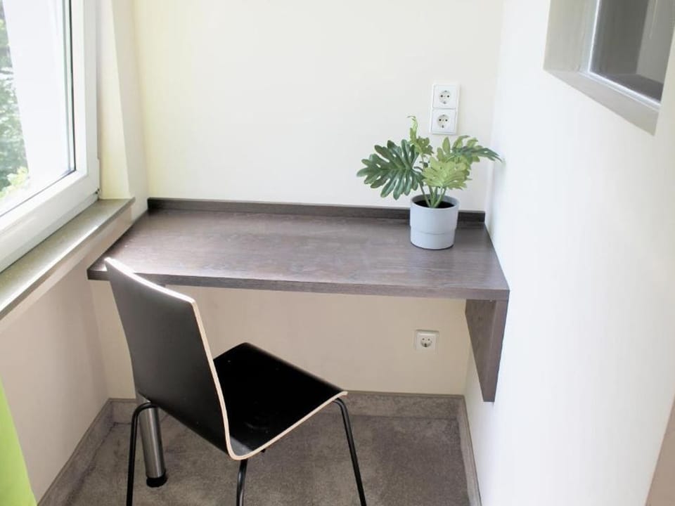 Doppelzimmer, Dusche, WC - Bestprice Hotel Bendorf House in Rhineland-Palatinate