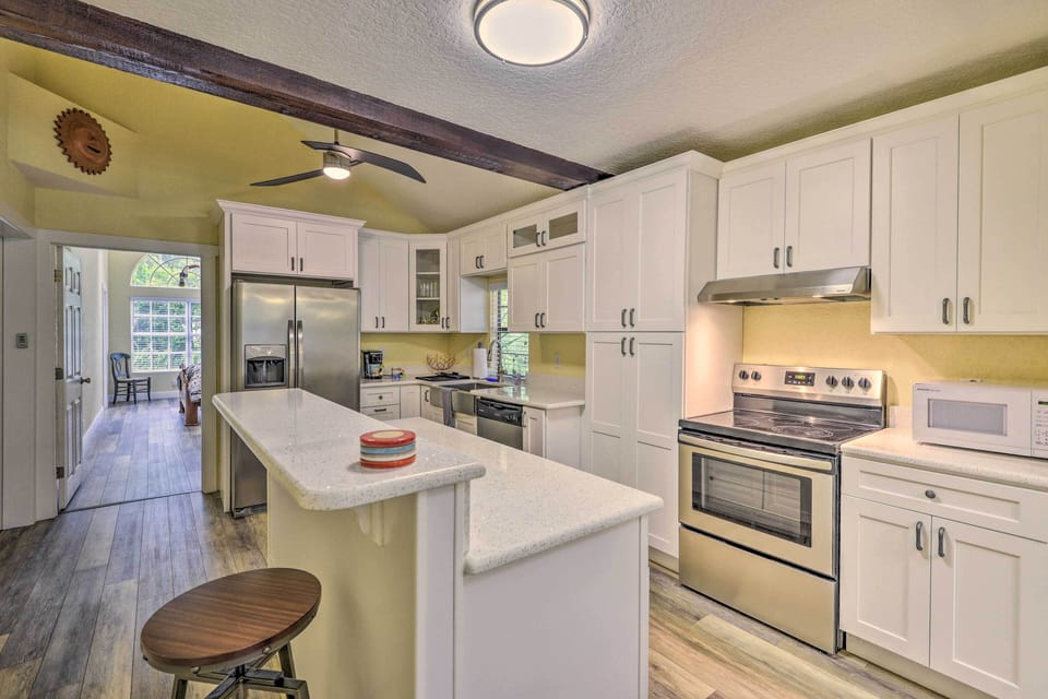 Kitchen | Fully Equipped | Cooking Essentials | Spices