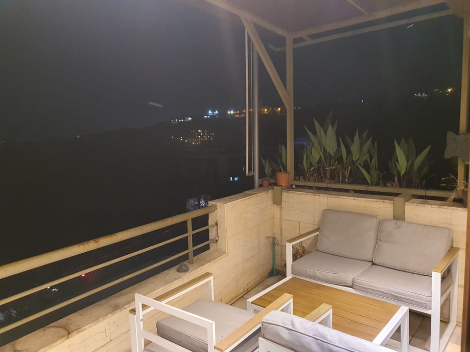 outdoor living with amazing views. 