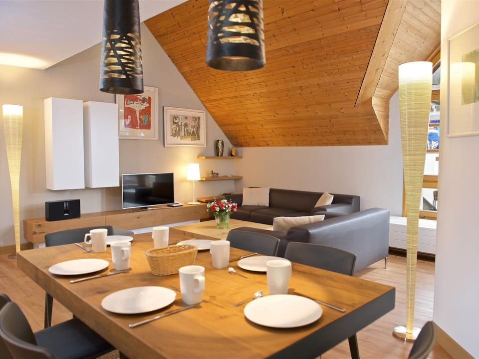 Table, Furniture, Property, Couch, Chair, Wood, Living Room, Lighting, Interior Design, Architecture