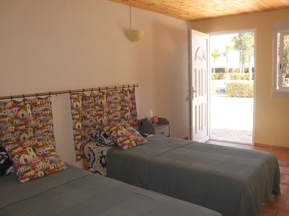 Furniture, Property, Comfort, Wood, Textile, Interior Design, Building, Shade, Floor, Flooring